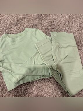 all in motion Sage Green Seamless Leggings & Long Sleeve Top Set